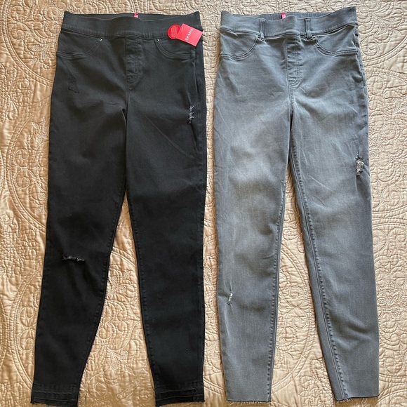 SPANX Lot of 2 Distressed Ankle Skinny Jeans MEDIUM Reg Fit Gray & Black - Picture 6 of 10